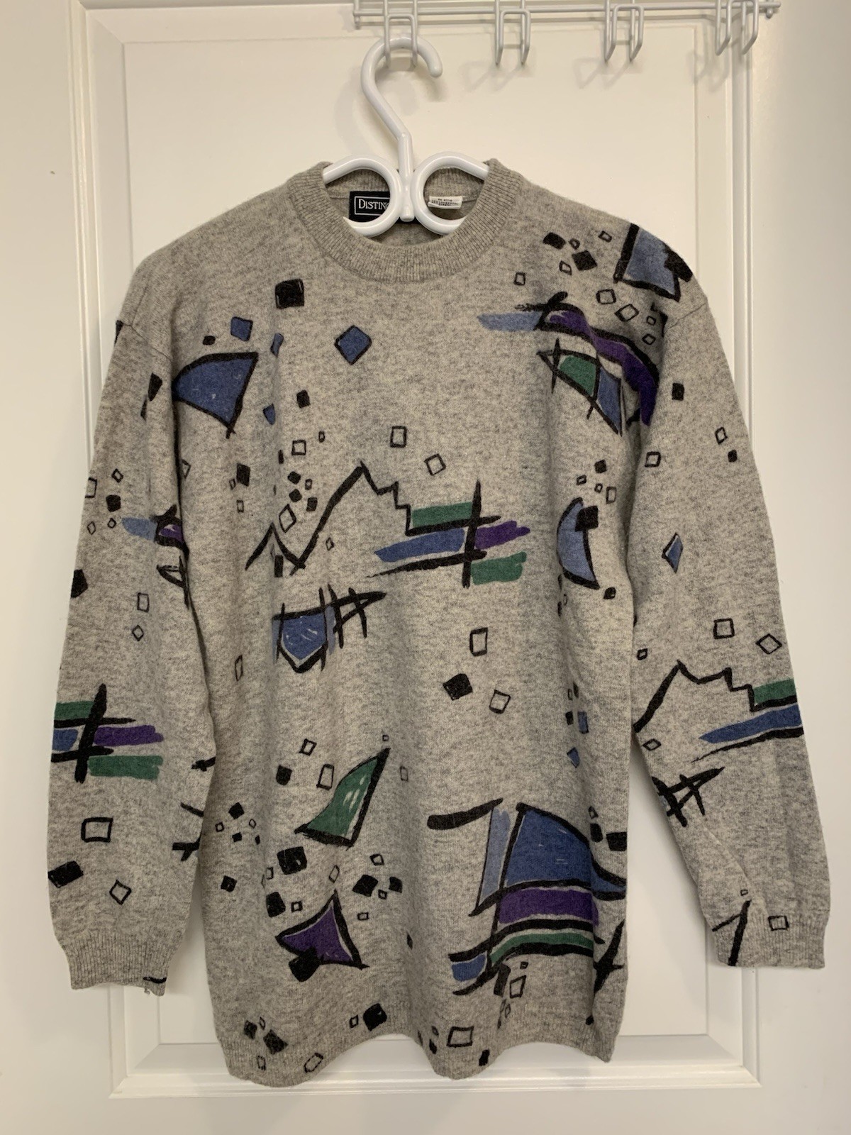 ⚽️ Vintage Distinctions Abstract Geometric Memphis Sweater