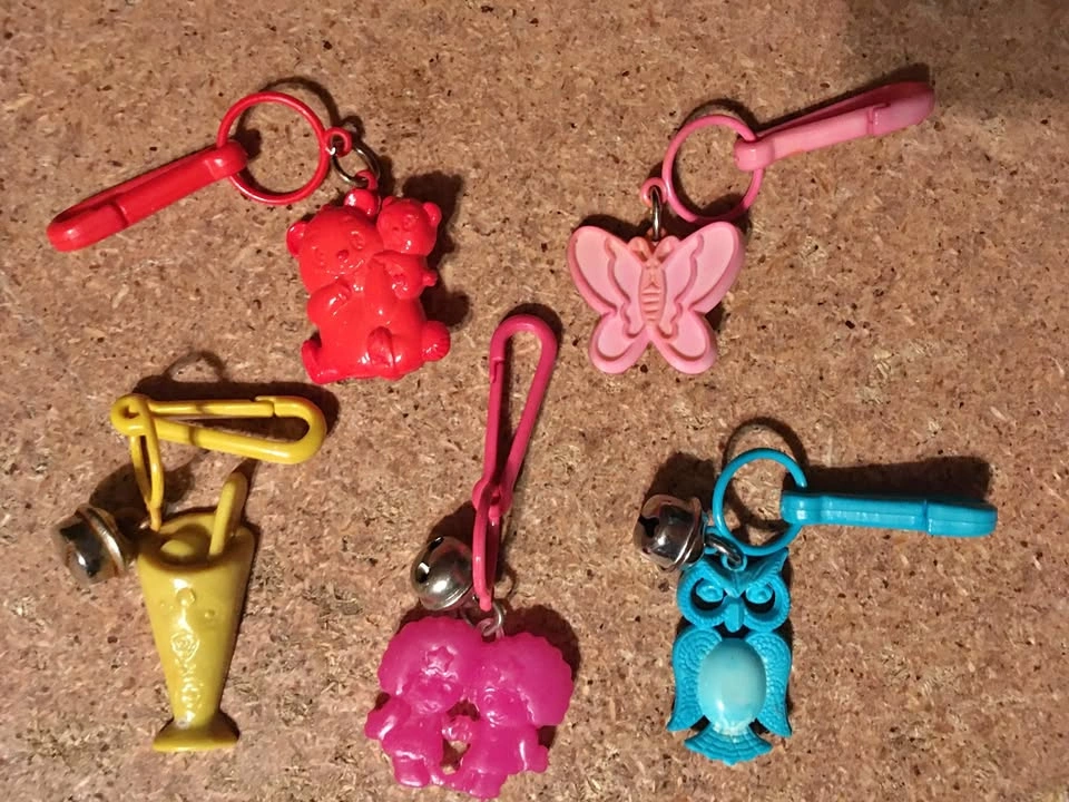 5X Vintage 1980s Plastic Bell Charms