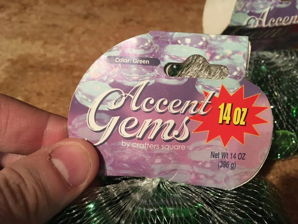 LOT OF 2 CRAFTERS SQUARE GREEN ACCENT GEMS 14 OZ. EACH DECORATIN - photo 2
