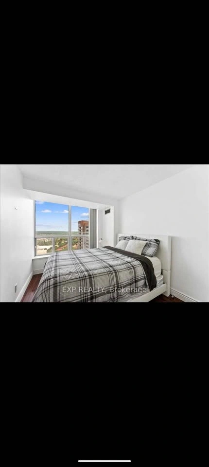 Queen Bed + Mattress + Bed Box - photo 4