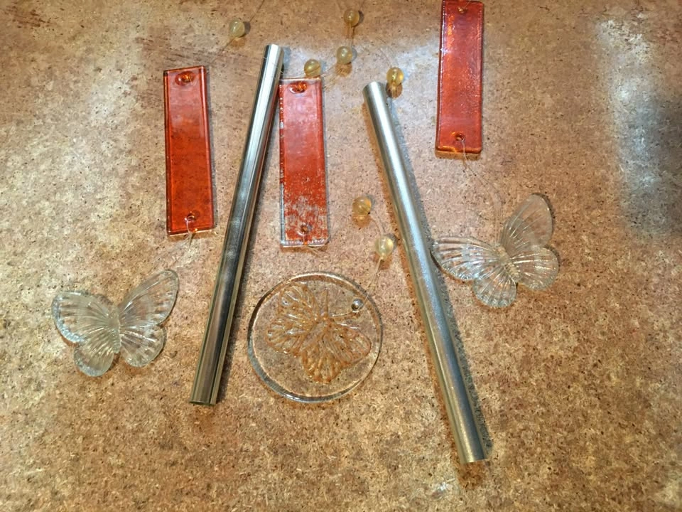 GLASS BUTTERFLIES WIND CHIME - photo 5