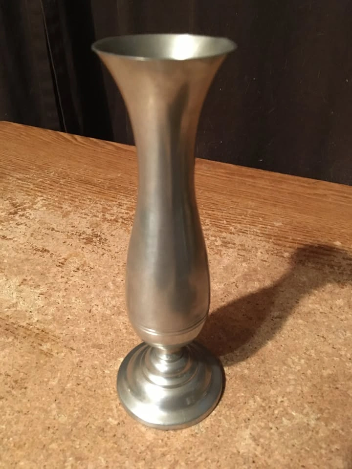 VINTAGE STIEFF PEWTER BUD VASE P 131 7.25" - photo 2