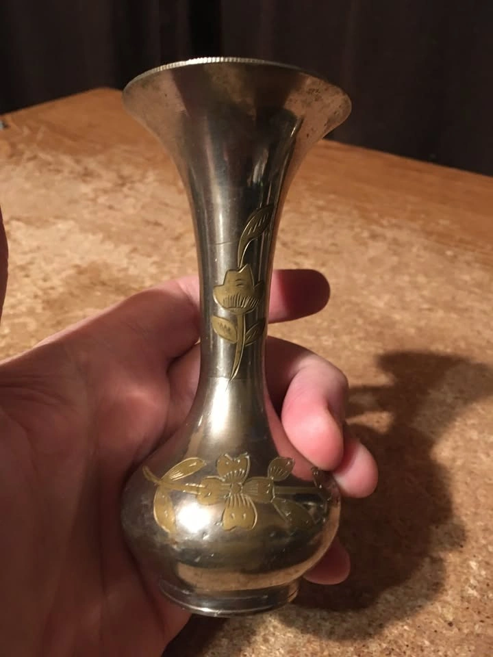 VINTAGE SILVER BRASS ETCHED FLOWER BUD VASE INDIA 5" - photo 3