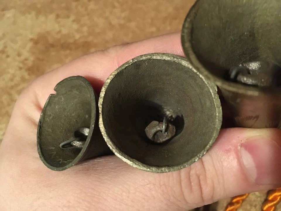 BELLS OF SARNA ETCHED BRASS BELLS SET OF 3 ON ROPE - photo 4