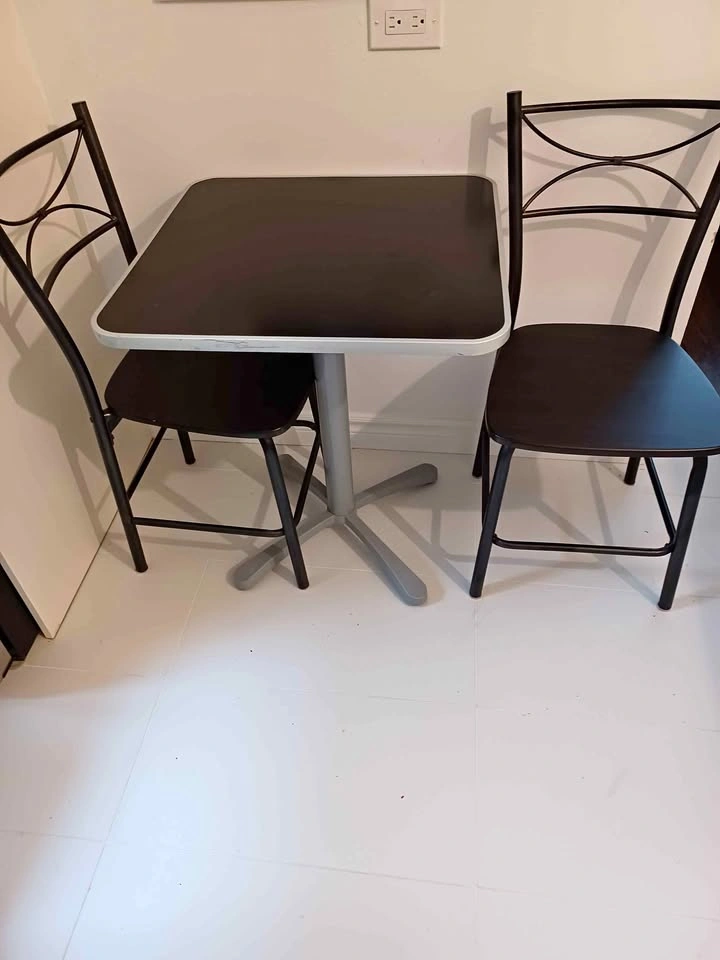 Small Ikea Retro Pedestal Table and 2 Black Metal Chairs