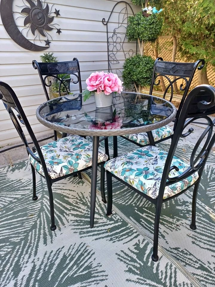 Dining Set: 4 Wrought Iron Chairs and Modern Glass Table