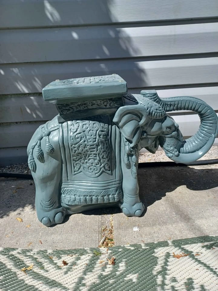 Grey Elephant Plant Stand/Side Table with Glass Top - photo 3
