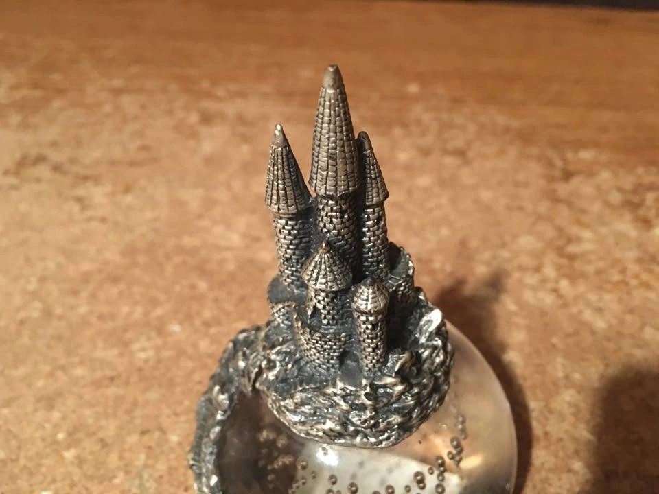 ENESCO PEWTER CASTLE GLASS PAPERWEIGHT 3.75" 1992 - photo 2