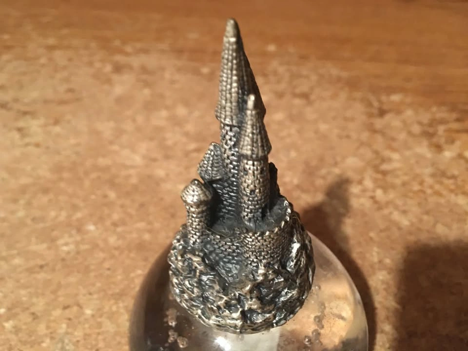 ENESCO PEWTER CASTLE GLASS PAPERWEIGHT 3.75" 1992 - photo 3