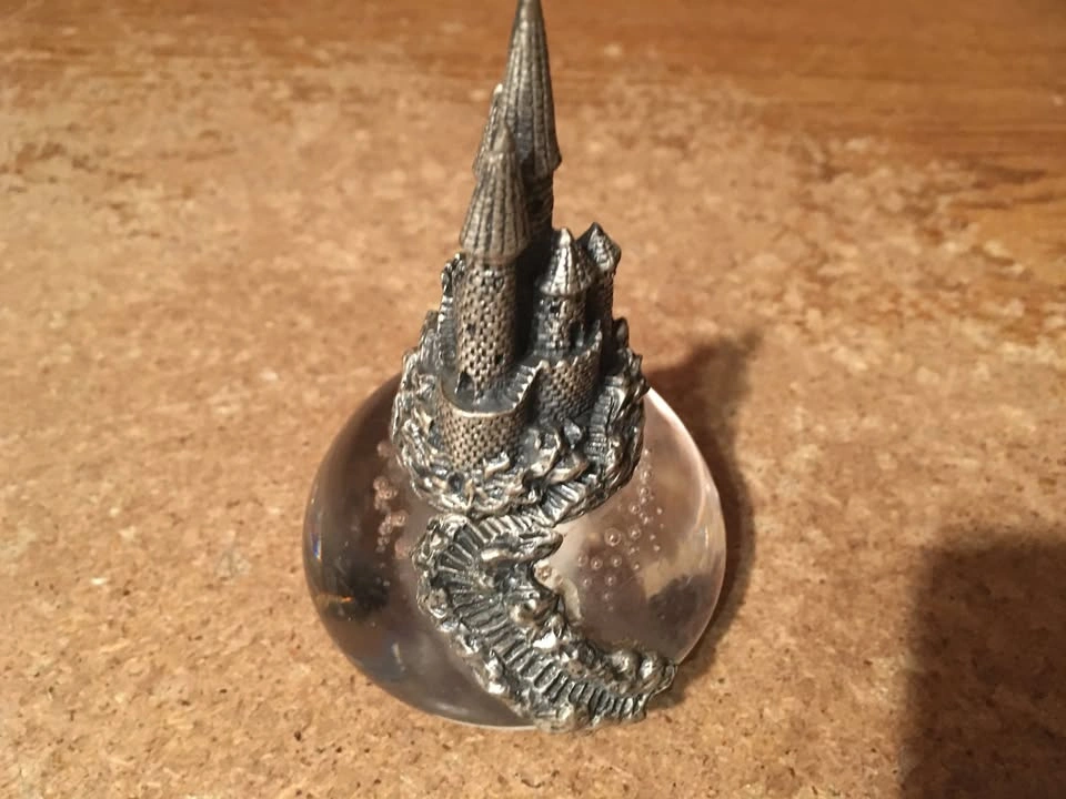 ENESCO PEWTER CASTLE GLASS PAPERWEIGHT 3.75" 1992 - photo 5