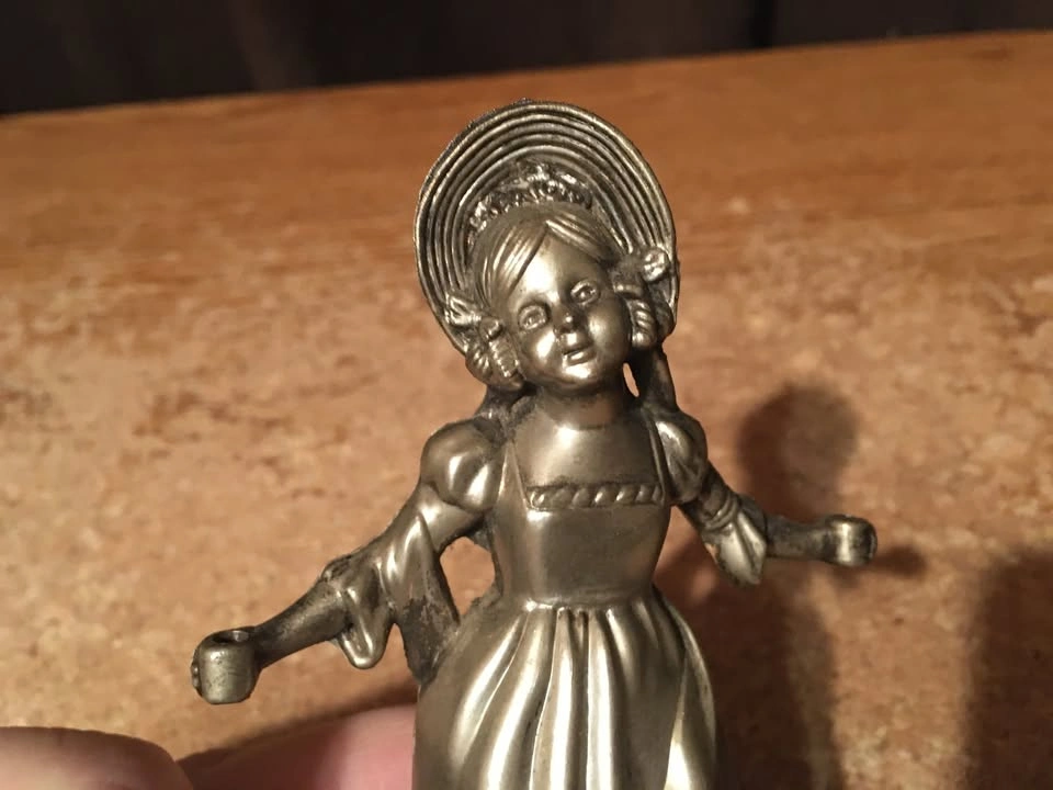 VINTAGE 1800’S PEWTER CANDLE SNUFFER VICTORIAN GIRL IN BONNET 4" - photo 3