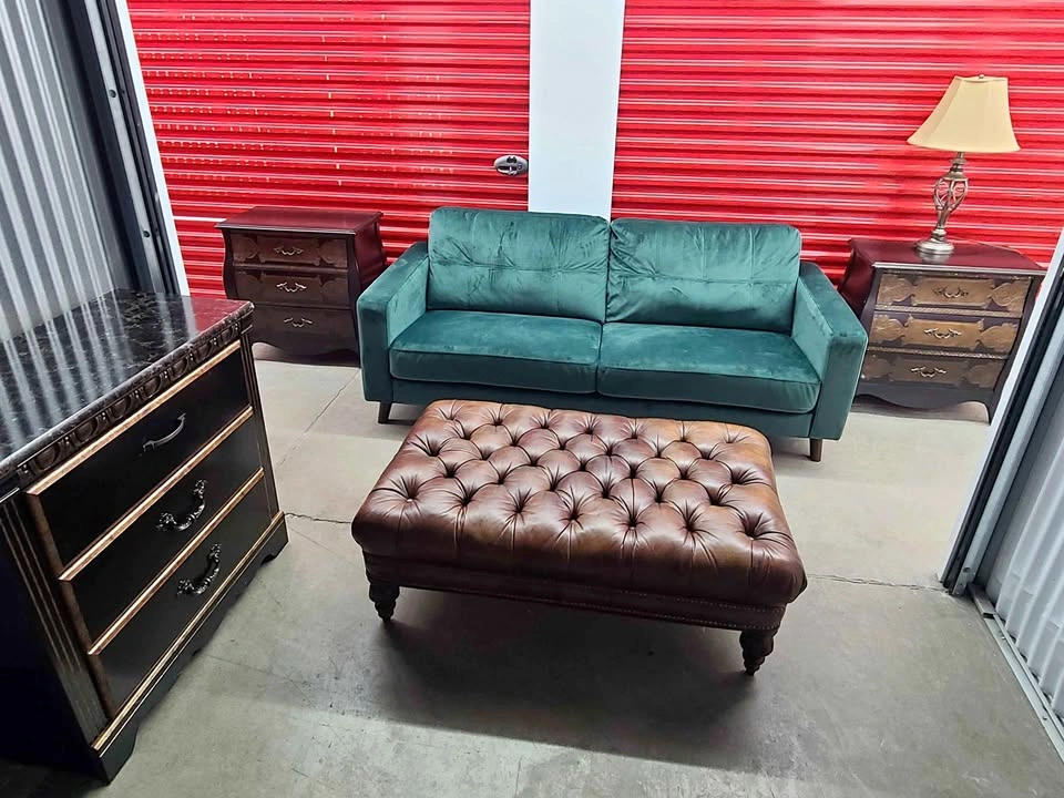 🇨🇦  Bedroom - Living room Furniture - FREE DELIVERY