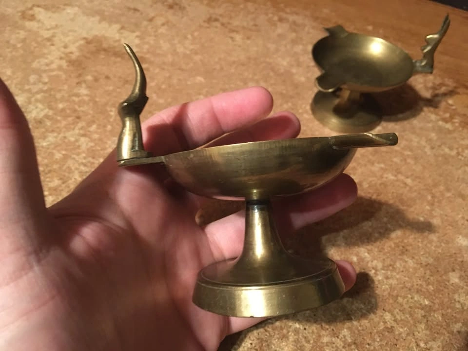 LOT OF 2 VINTAGE SOLID BRASS ROUND DISH ELEPHANT RABBIT - photo 4