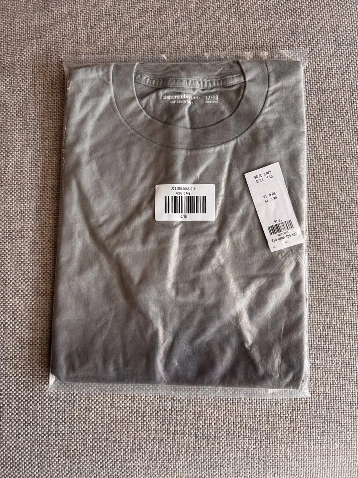 Abercrombie Boys Essential Icon Crew Tee ~ Grey ~ 17/18 *NWT*⚽️ - photo 2