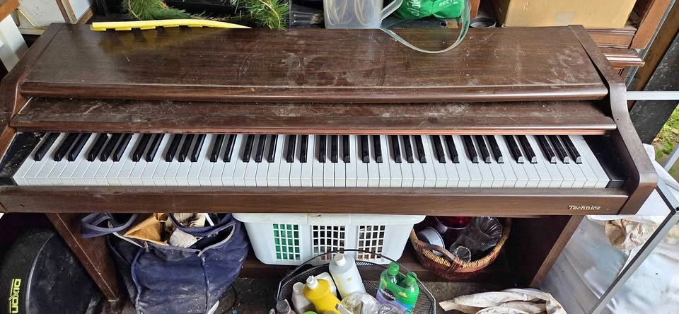 Technics electric piano