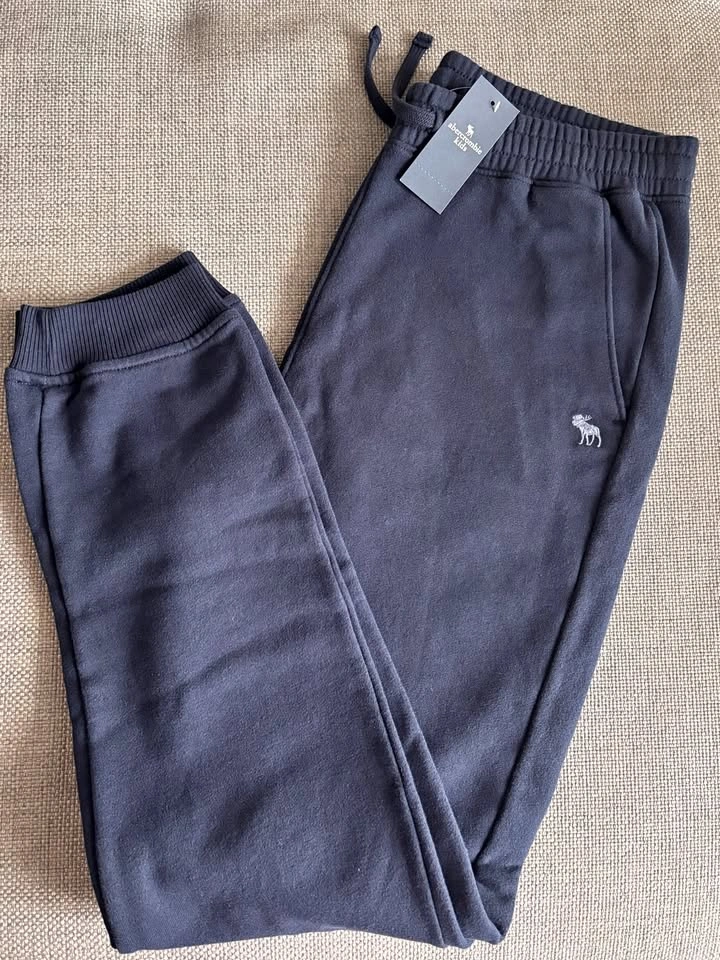 Abercrombie Boys Essential Icon Joggers ~ Size 17/18 ~ BNWT⚽️