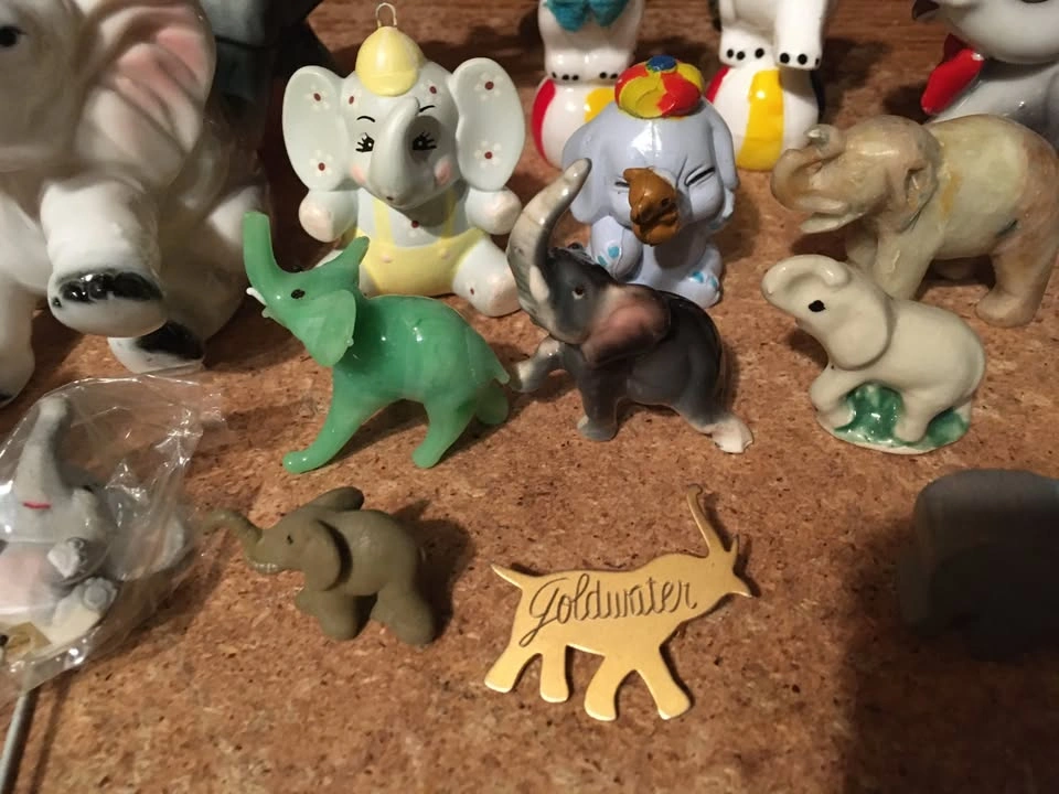 LOT OF 22 ELEPHANT FIGURES CERAMIC PORCELAIN ENESCO CIRCUS JAPAN - photo 3