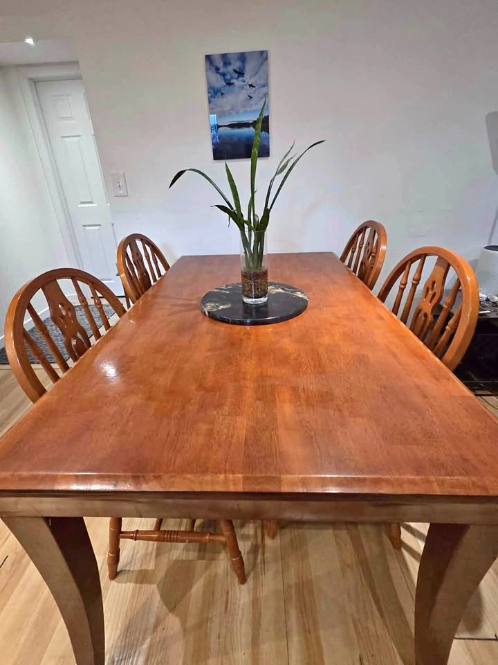 Wooden Dining Table ⚽️