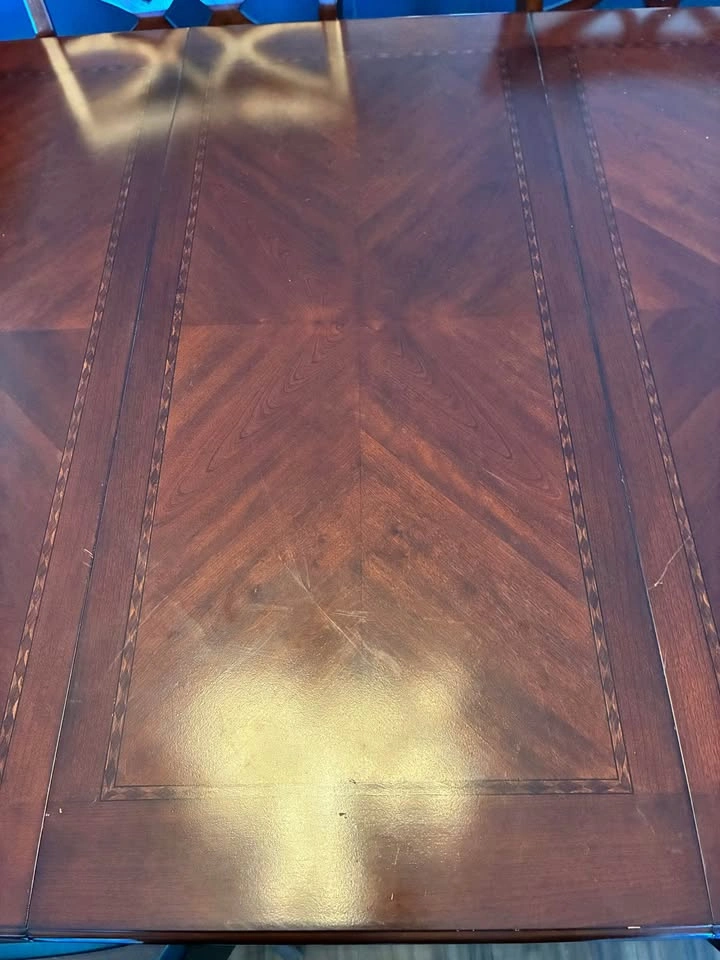 Hardwood Dining Table with 6 Chairs and Inlay Detail - photo 3