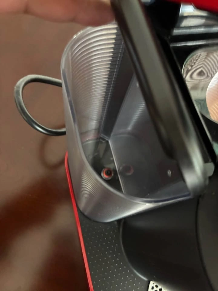 Breville Nespresso VertuoLine (Cherry) - photo 3