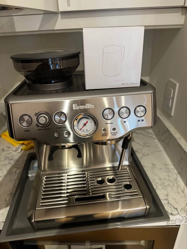 Breville Barista Express Espresso Machine – Open Box / Like New - photo 3