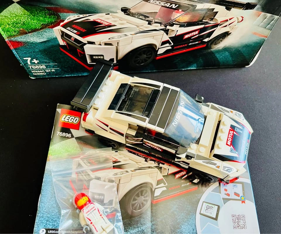 LEGO Speed Champions Nissan GTR Nismo 76896 - Complete - photo 2