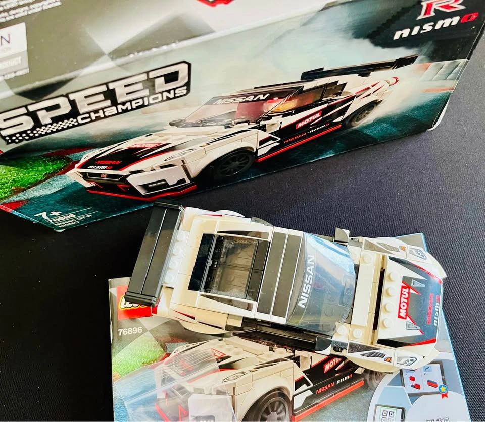 LEGO Speed Champions Nissan GTR Nismo 76896 - Complete - photo 3