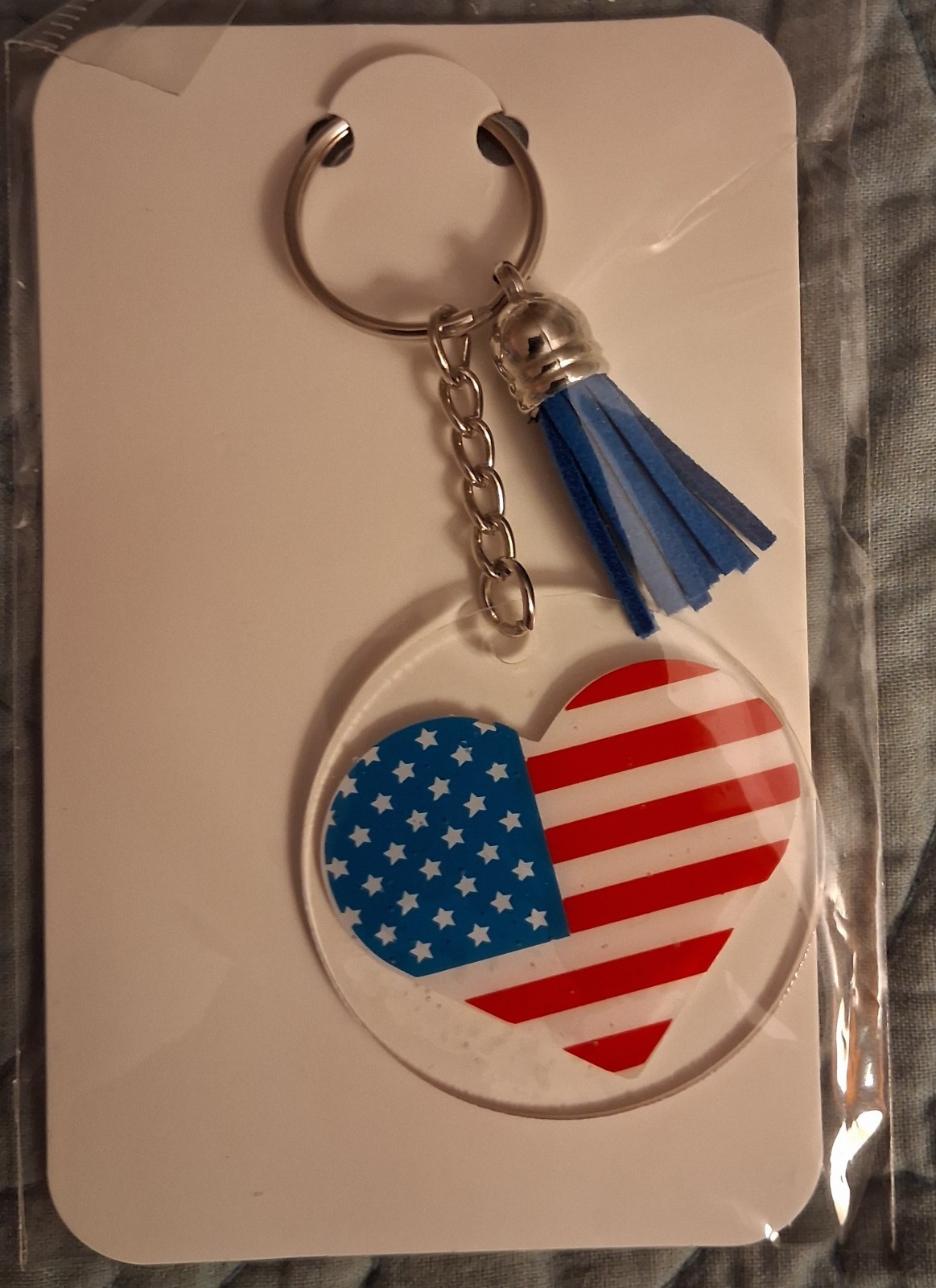 USA Flag Heart Acrylic Keychain w/ Blue Tassel Detachable Keyrin - photo 2