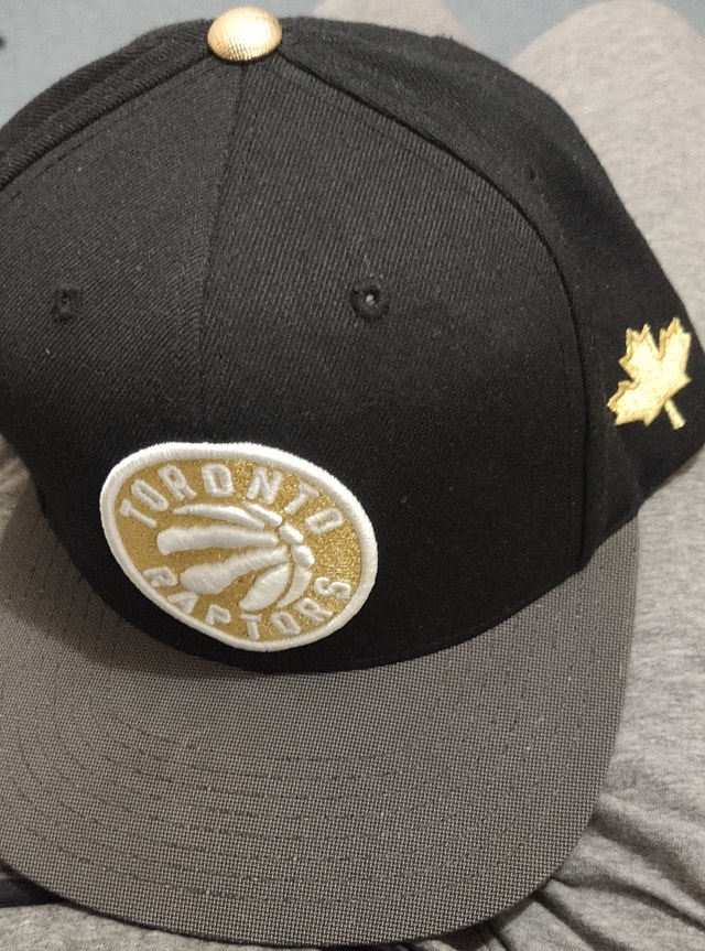 Toronto Raptors Golden Collection T-Shirt and Hat - photo 4