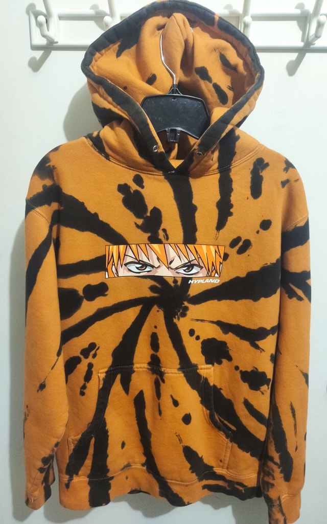 Hypland x Bleach “Shonen Jump” Tie Dye Hoodie Sz S