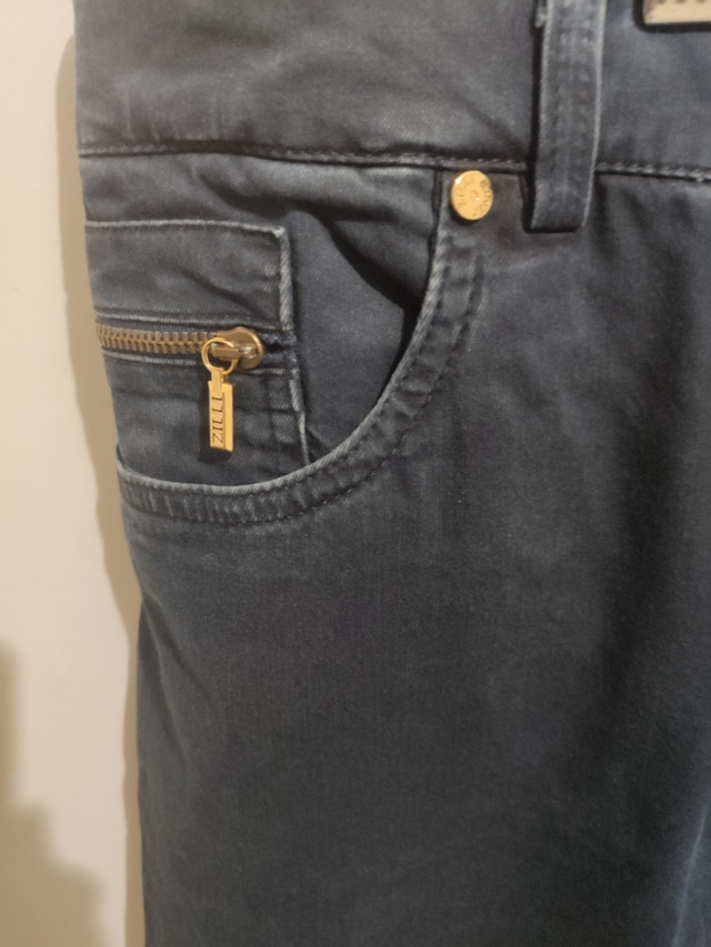 Zilli Luxury Designer "Griffon" embroidery Rare Vintage Jeans - photo 3