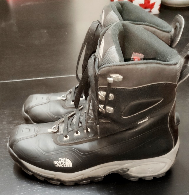 THE NORTH FACE WaterProof Winter Boots Size 10