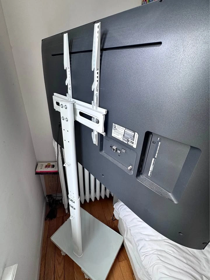 White Floor TvStand