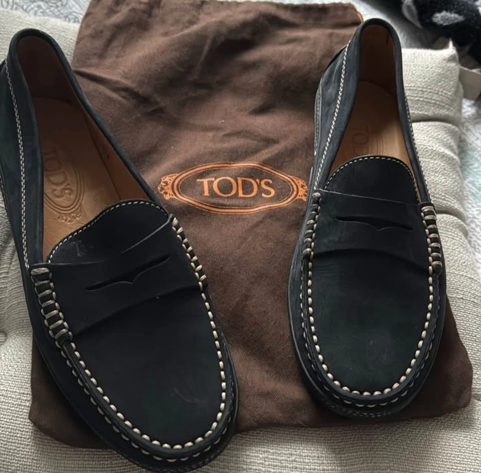 TOD’S Navy Blue Moccasins Size 7.5