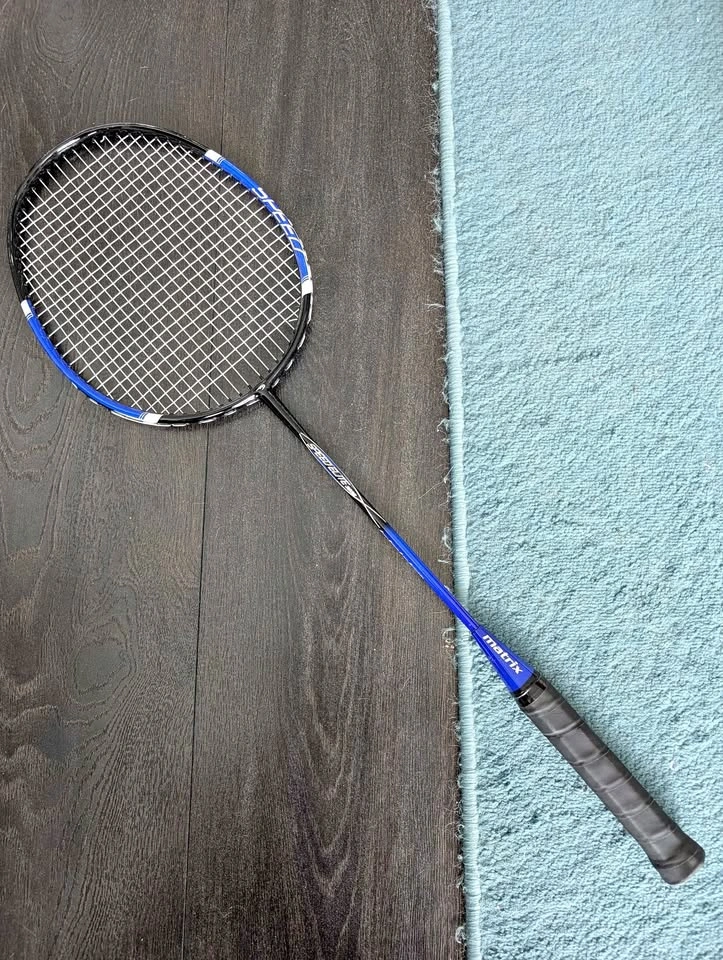 Badminton racket