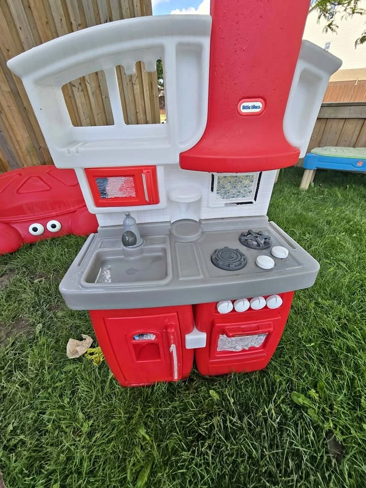 Play Kitchen