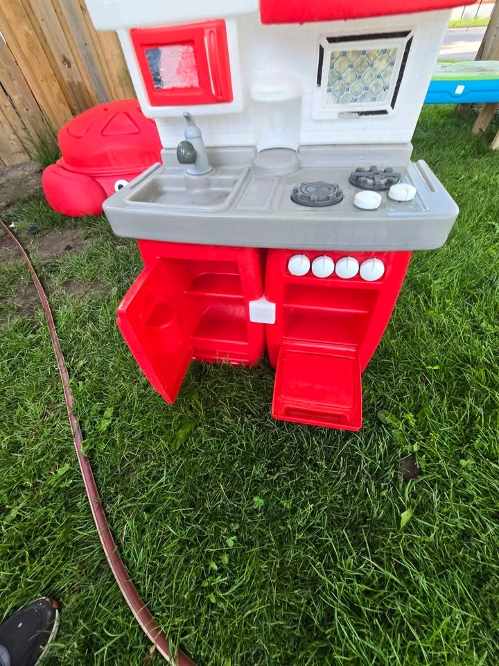 Play Kitchen - photo 2