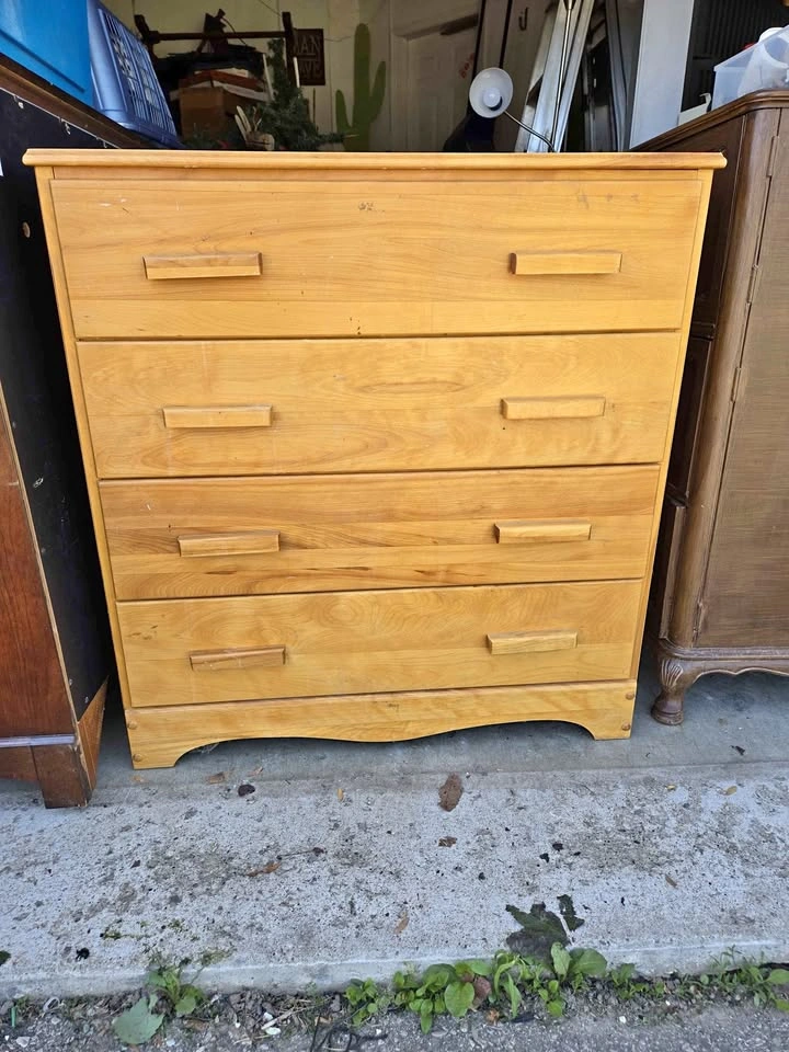 Dresser