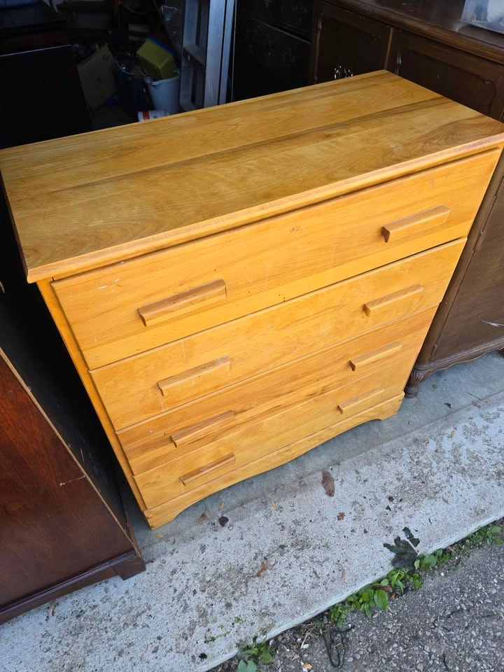 Dresser - photo 2