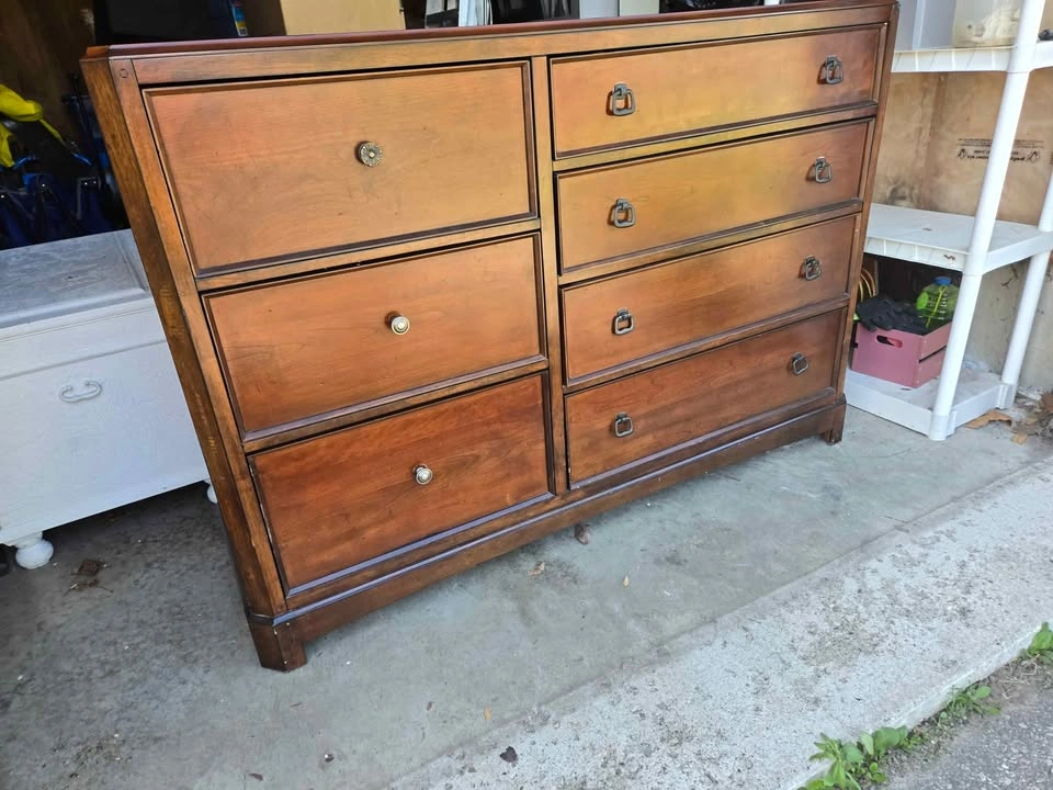 Dresser - photo 2
