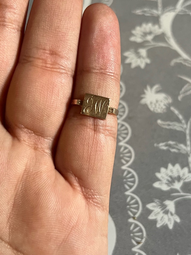 Vintage “JW” 10k gold signet ring