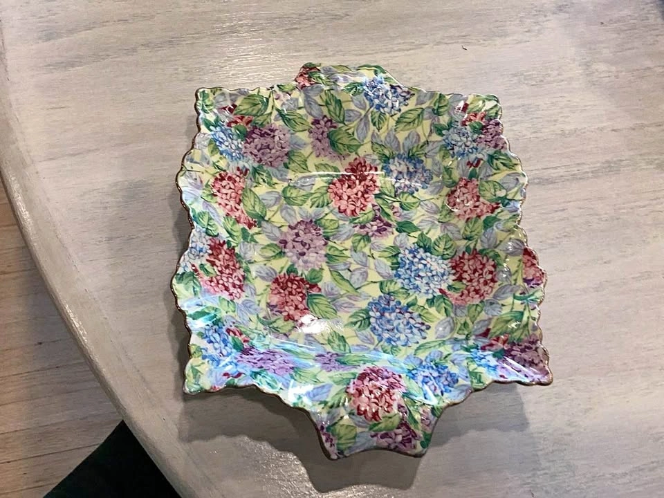 James Kent Ltd. Hydrangea Chintz Dish