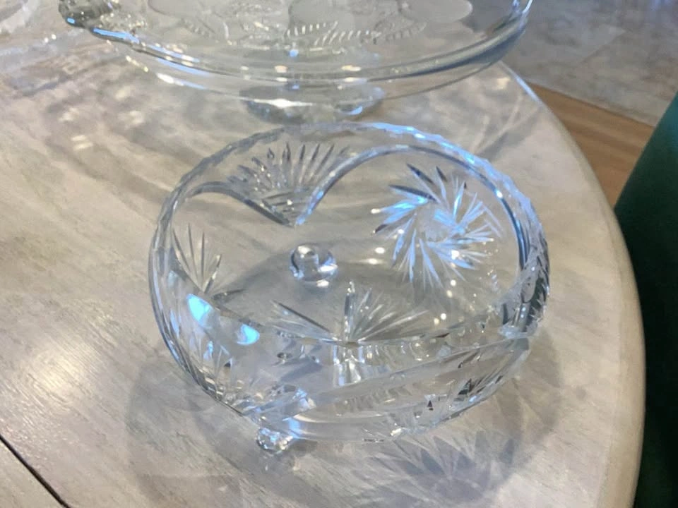 Vintage Crystal Glassware Collection - Cake Stand, Bowls, and Pl - photo 3