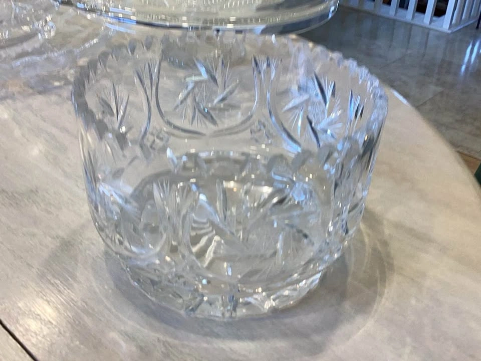 Vintage Crystal Glassware Collection - Cake Stand, Bowls, and Pl - photo 4