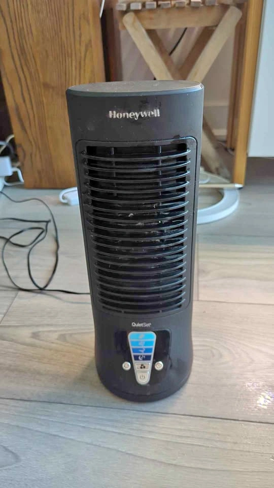 Honeywell HTF210BC QuietSet 13-inch personal desk table fan ⚽
