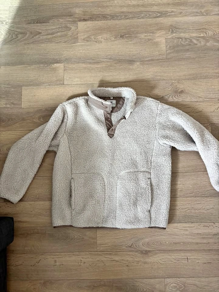 Sherpa sweater