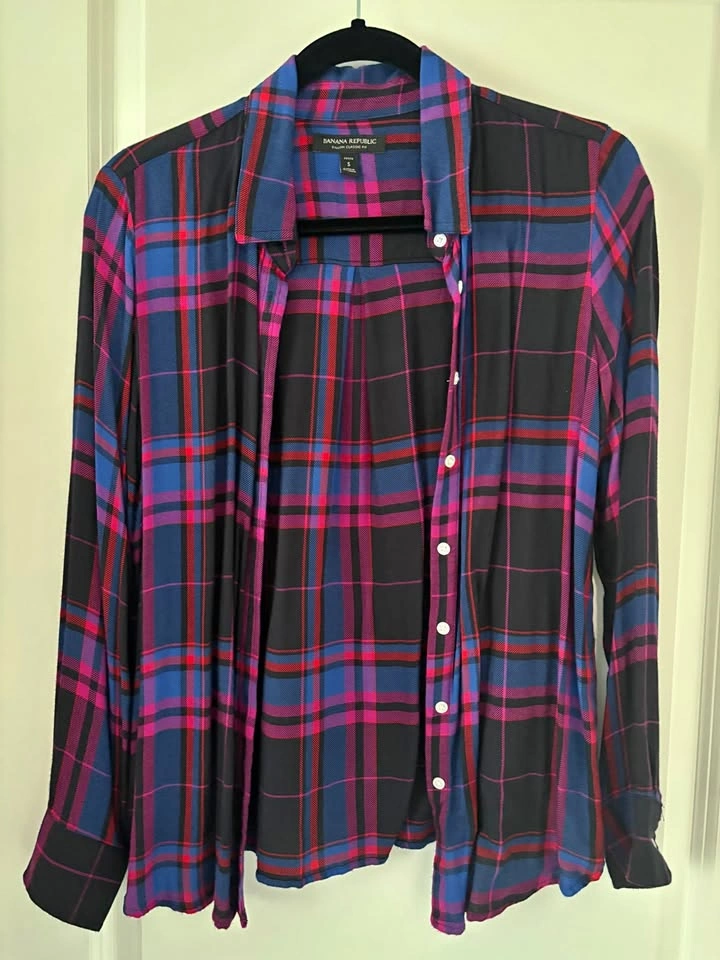 Banana Republic Women's Classic-Fit Flannel Shirts ~ SP ⚽️