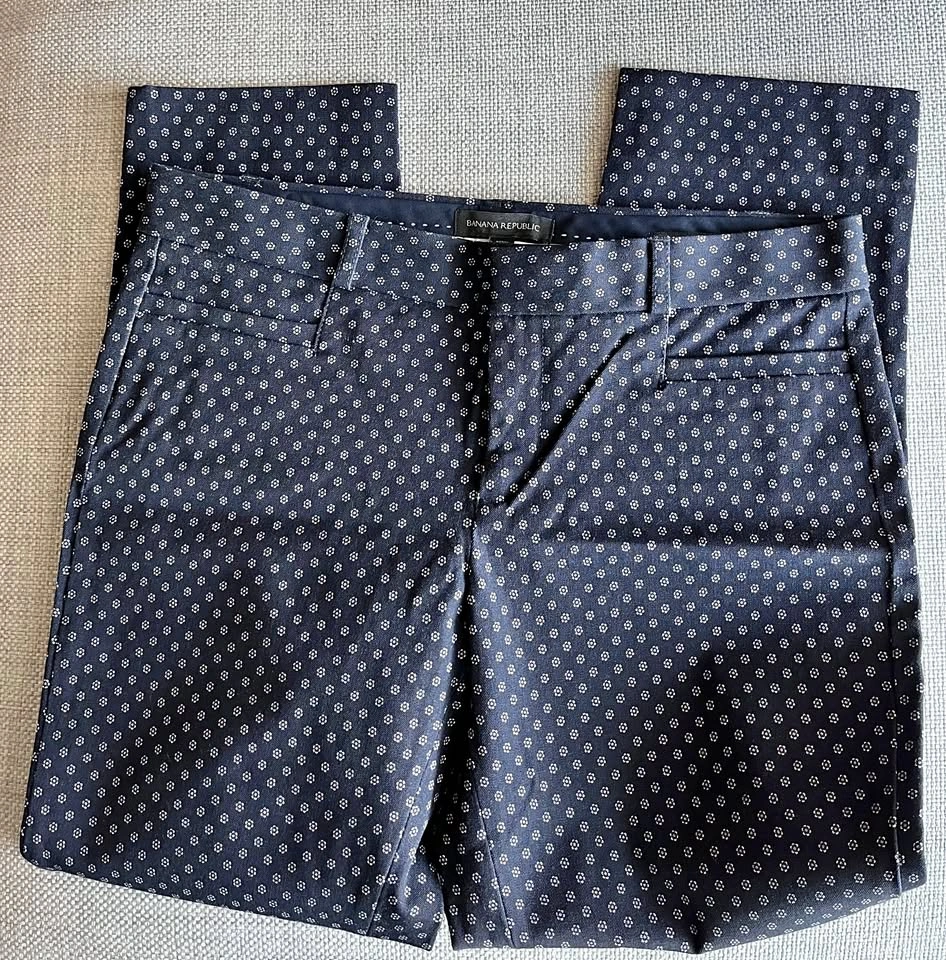 Banana Republic Women's SLOAN Pants, 25.5” Inseam Size 6P⚽️