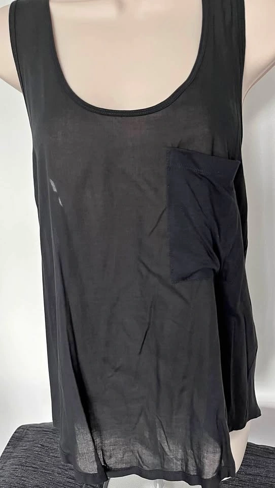 Banana Republic Women’s Flyweight Racerback Top - SP⚽️