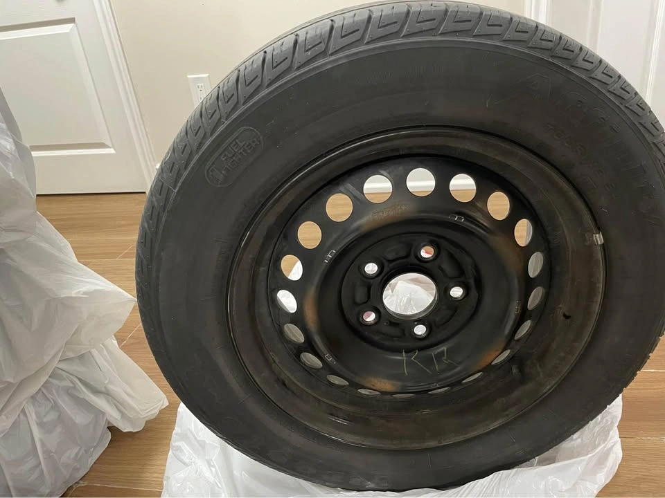 Tires with Rims for sale (M + S) - photo 3